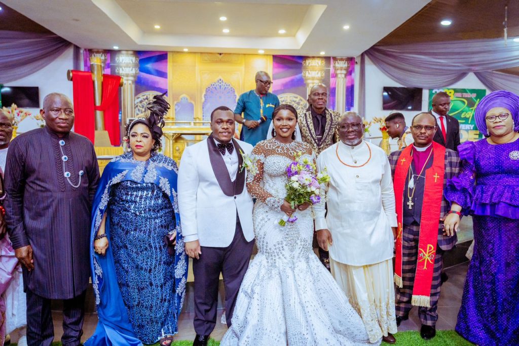 Jonathan, Wife, Oborevwori Attend Oghenejobo’s Wedding