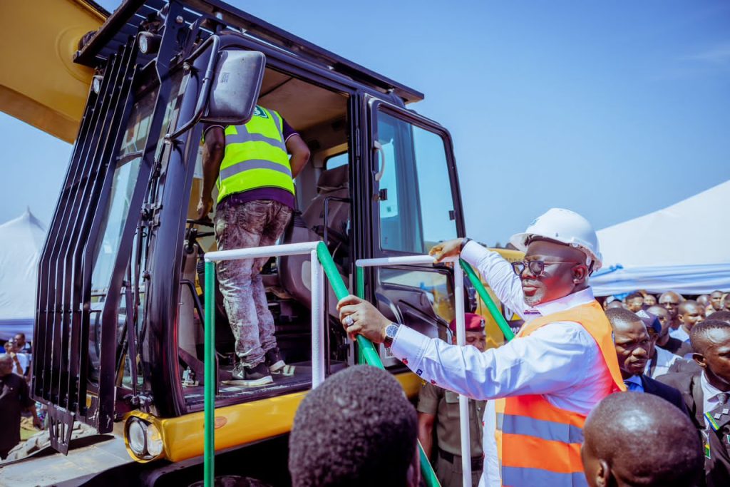 Gov Oborevwori flags-off construction of N78bn Effurun/Warri flyovers